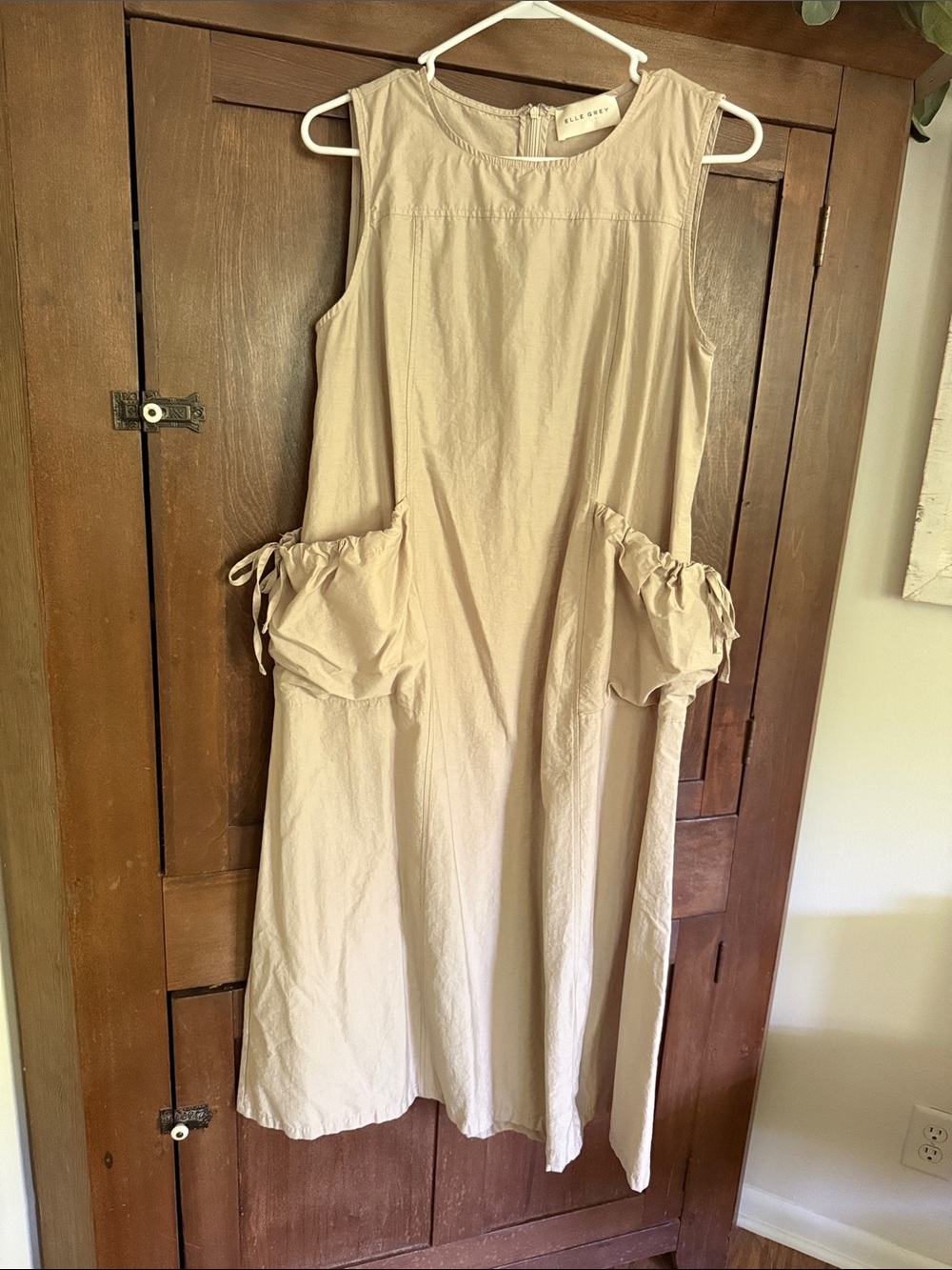 Sleeveless Cream Midi Dress with Gathered Pocket Detail
